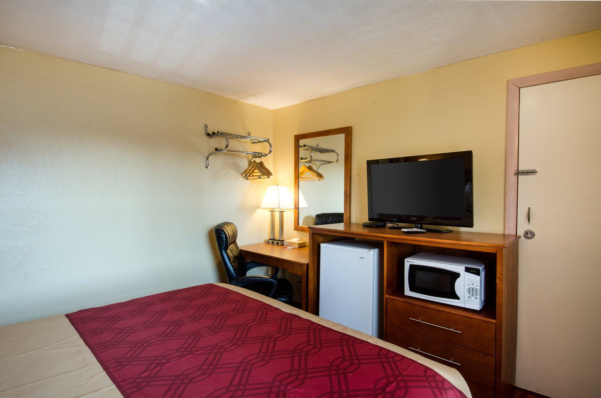 Econo Lodge By Choice - Cape Cod Уест Ярмут Екстериор снимка