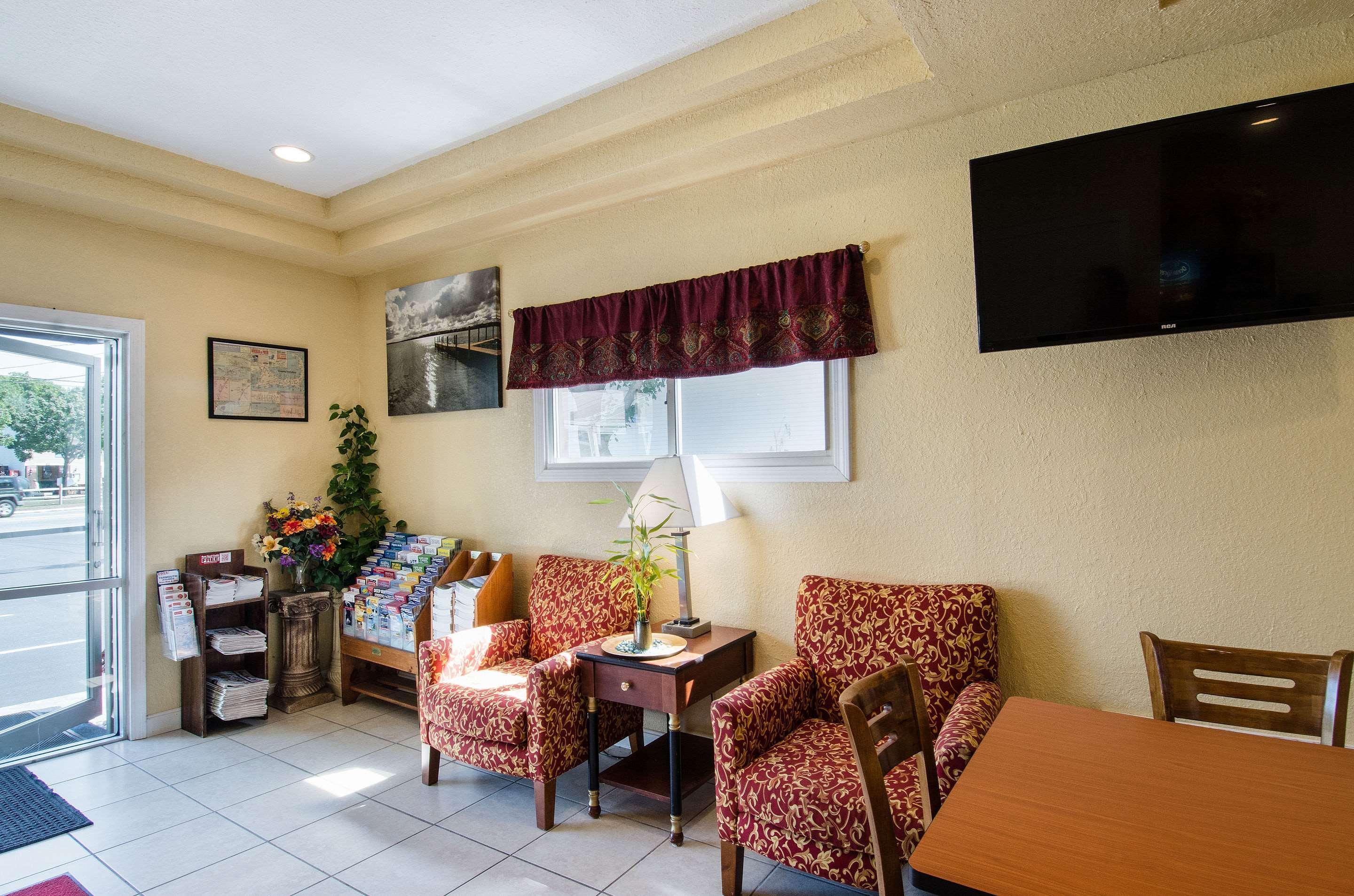 Econo Lodge By Choice - Cape Cod Уест Ярмут Екстериор снимка