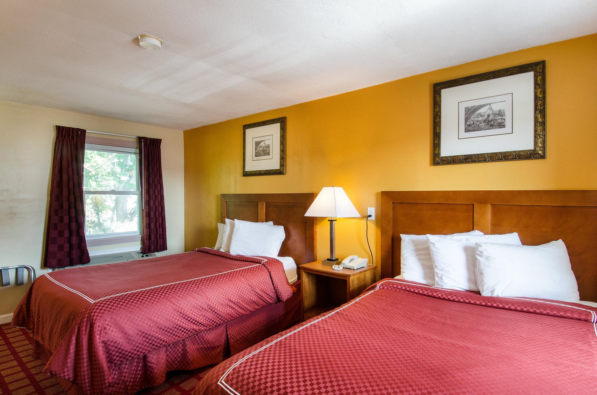 Econo Lodge By Choice - Cape Cod Уест Ярмут Екстериор снимка