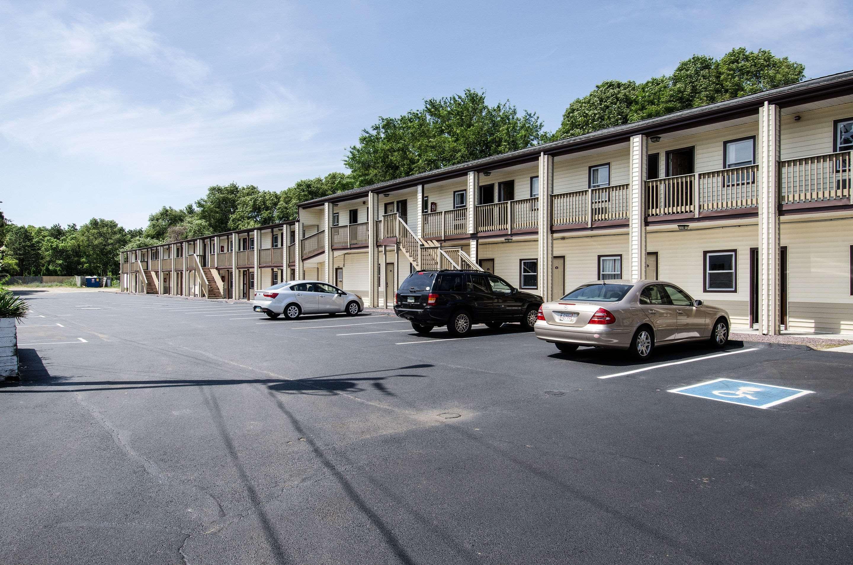 Econo Lodge By Choice - Cape Cod Уест Ярмут Екстериор снимка